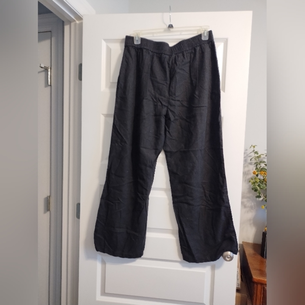 Women's Black Wide-Leg Pants - Picture 2 of 8